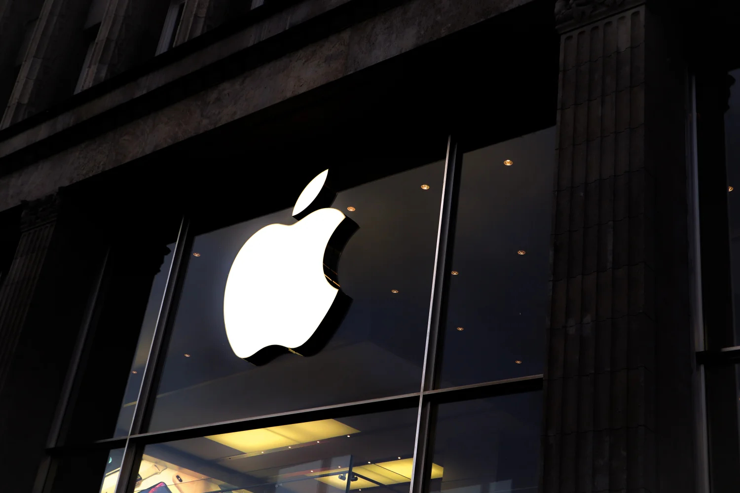 What Are iCloud Keychains and Why Are They Better Than Passwords